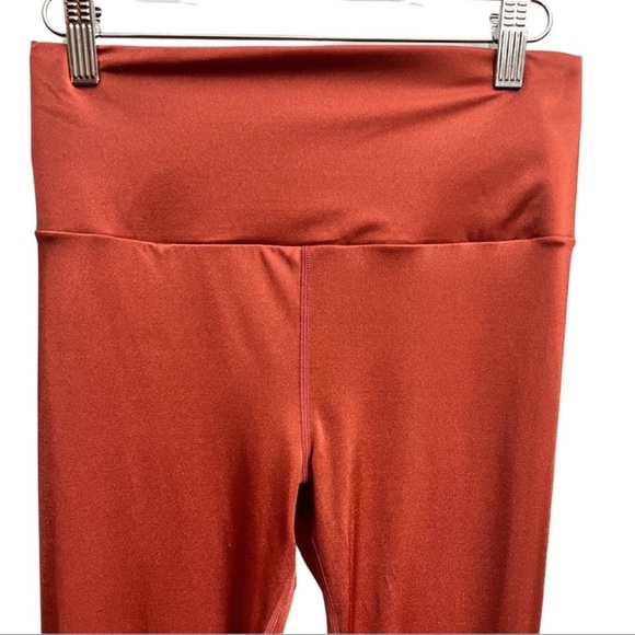 ⭐️⭐️NEW⭐️⭐️Women’s Maaji Lily Buds High Waist Leggings - Picture 5 of 5